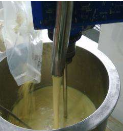 用黄瓜视频WWW.XY17APP制备化纤钛白悬浮液